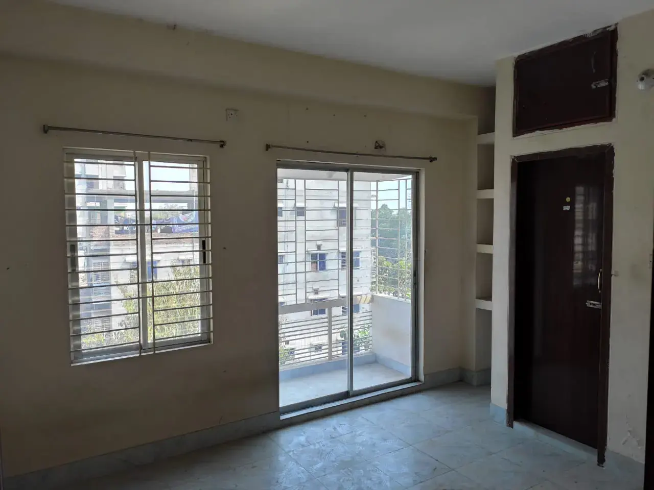 1000-sft-apartment-for-sale-in-uttara-flat-5a-460512